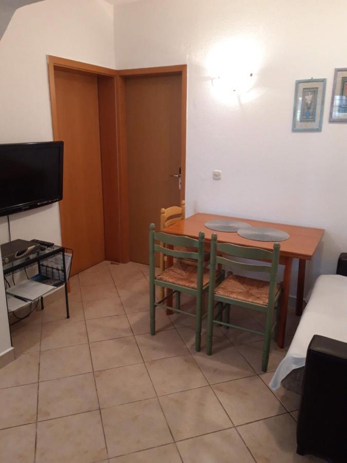 Apartment Perla Pirovac Exterior photo